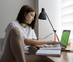 Privacy Matters: Navigating the Smart Home Landscape