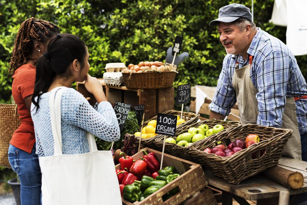 Supporting​ Local Economies: The Impact of Choosing Homegrown Produce