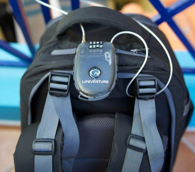 Must-Have Gadgets for​ Enhanced Travel⁣ Security
